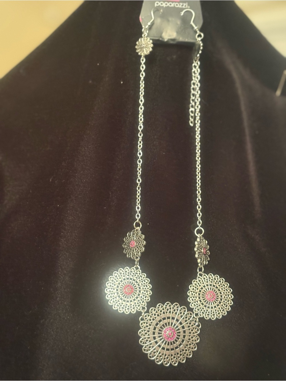 paparazzi Silver Filigree Necklace with Pink Accents